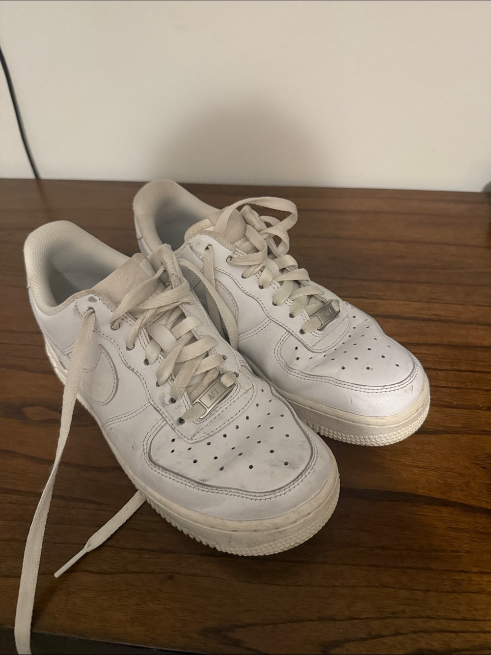GUC Air Force 1 Sneakers
